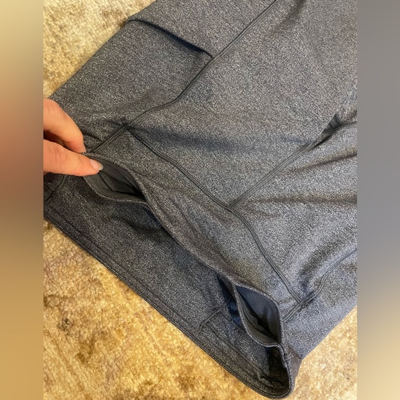 Lululemon Leggings size 4 - Picture 8 of 9